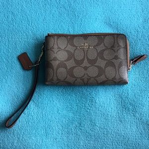 Coach Double Zip Wristlet Brown